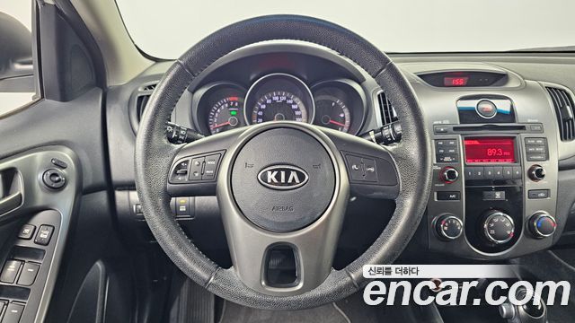 Kia Porte 2011 — photo 18