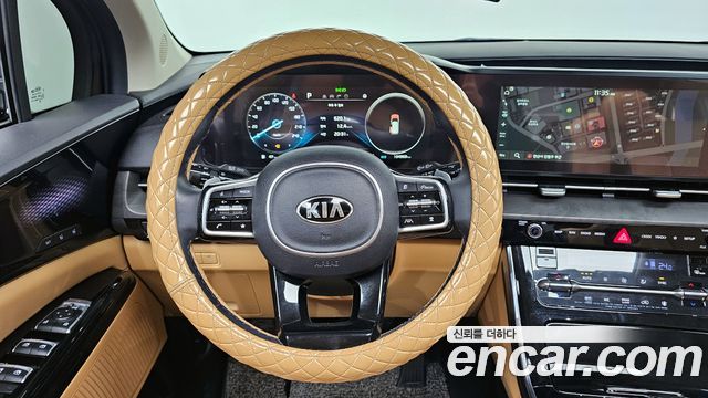 Kia Canival 2021 — photo 13