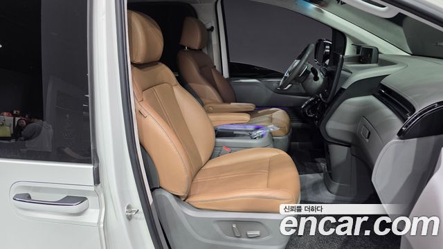 Hyundai Staria 2023 — photo 10