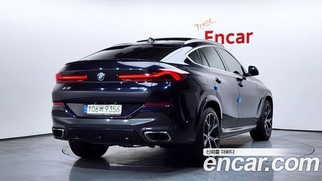 BMW X6 2021 — photo 2