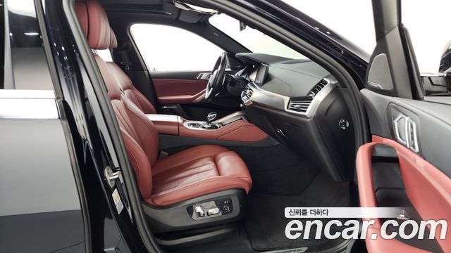 BMW X6 2021 — photo 11