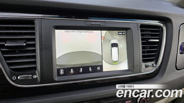 Kia Canival 2019 — photo 16