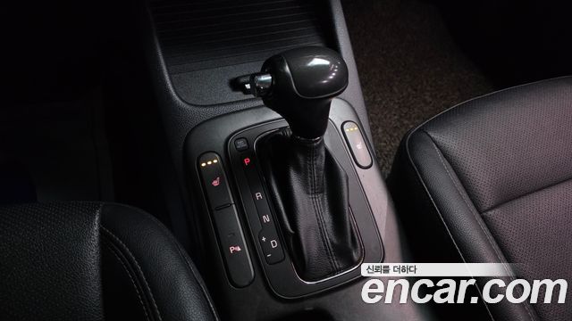 Kia K3 2015 — photo 9