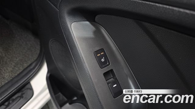 Kia K3 2015 — photo 17