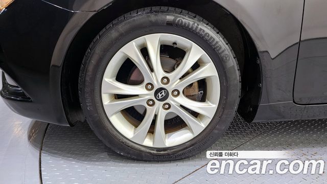 Hyundai Sonata 2010 — photo 5