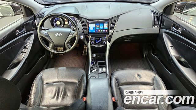 Hyundai Sonata 2010 — photo 7