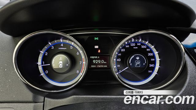 Hyundai Sonata 2010 — photo 8