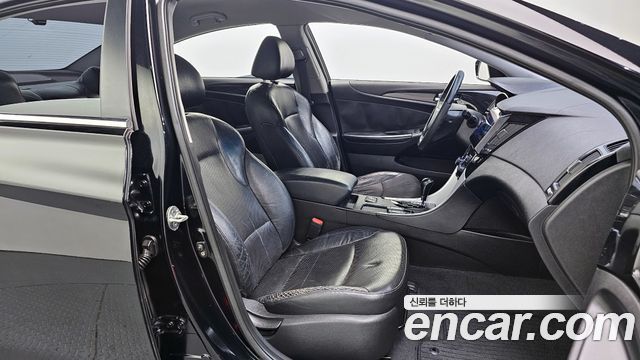 Hyundai Sonata 2010 — photo 10
