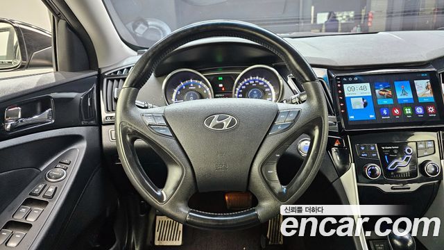 Hyundai Sonata 2010 — photo 13