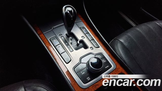 Hyundai Equus 2012 — photo 9
