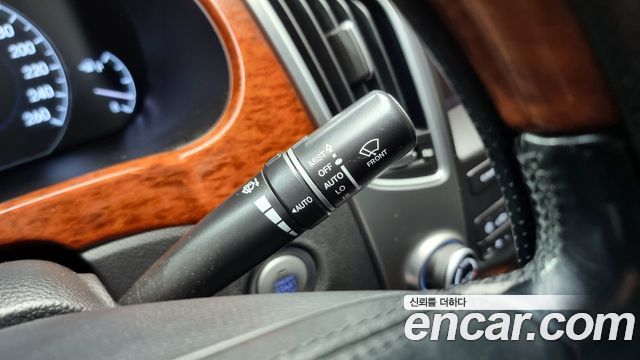 Hyundai Equus 2012 — photo 19