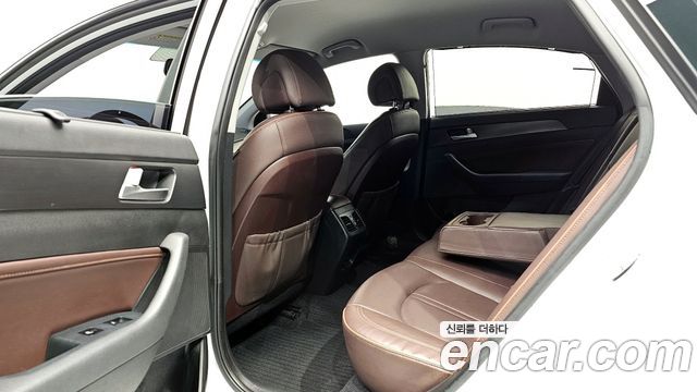 Hyundai Sonata 2017 — photo 12