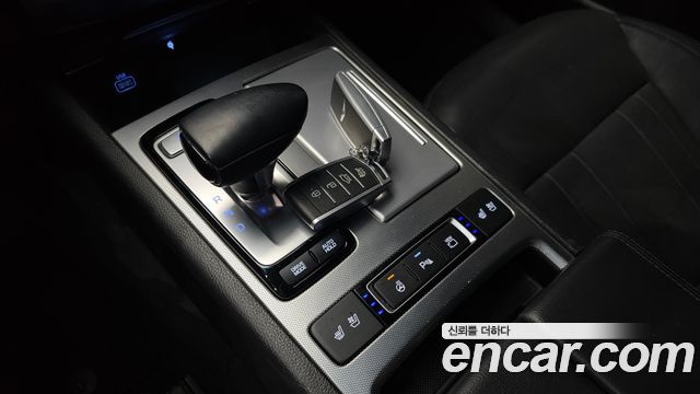 Genesis G80 2019 — photo 9
