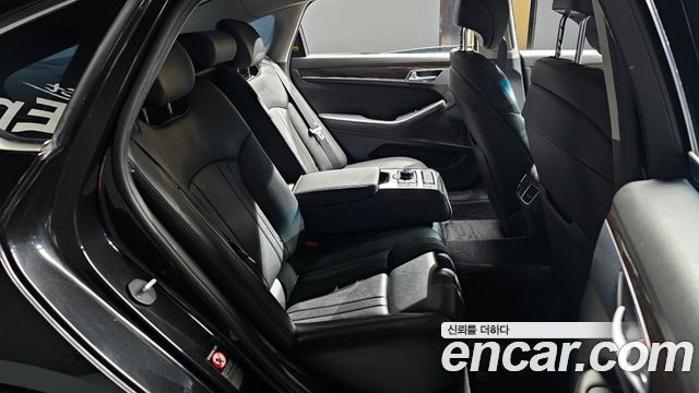 Genesis G80 2019 — photo 12