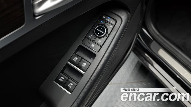 Genesis G80 2019 — photo 16