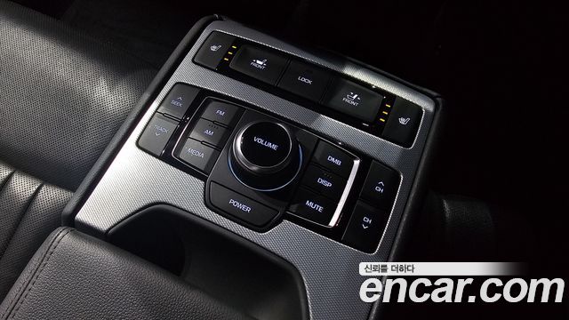 Genesis G80 2019 — photo 19