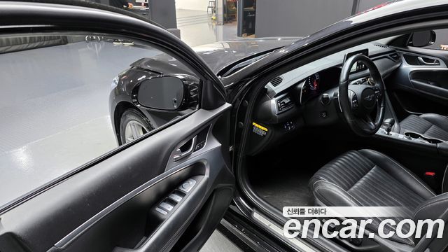 Genesis G70 2018 — photo 11