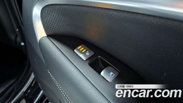 Genesis G70 2018 — photo 18