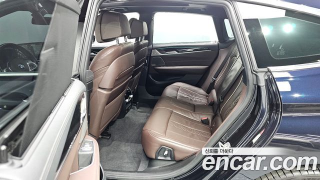 BMW Gran Turismo 2022 — photo 12
