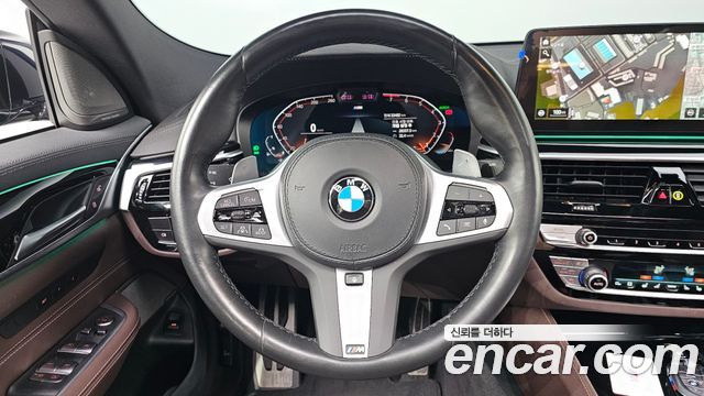 BMW Gran Turismo 2022 — photo 14