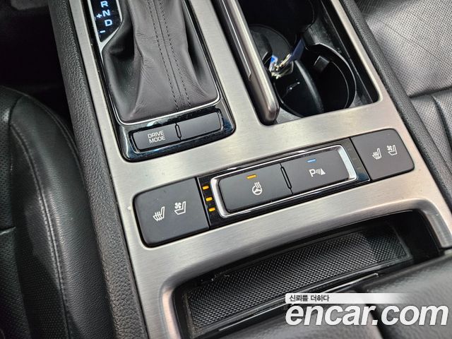 Hyundai Genesis 2015 — photo 17
