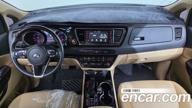 Kia Canival 2020 — photo 7