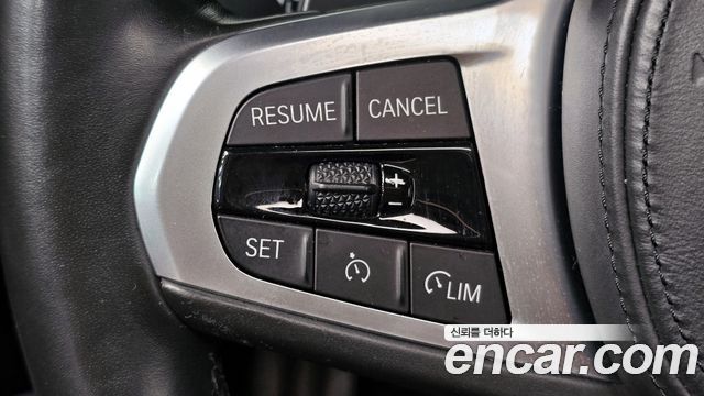 BMW 3-Series 2019 — photo 14