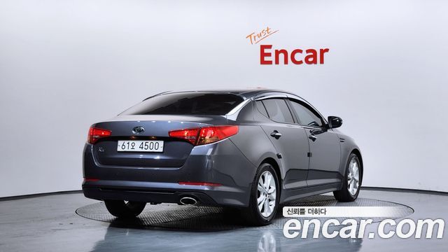 Kia K5 2011 — photo 2