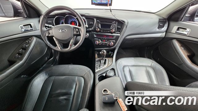 Kia K5 2011 — photo 7