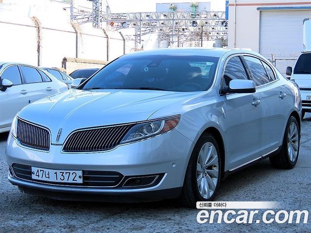 Lincoln MKS 2014 — photo 2