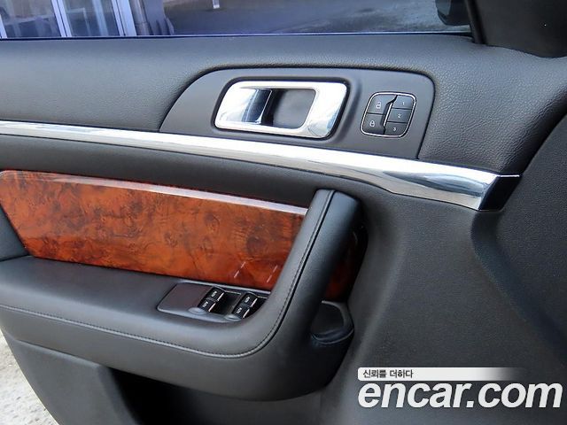 Lincoln MKS 2014 — photo 11