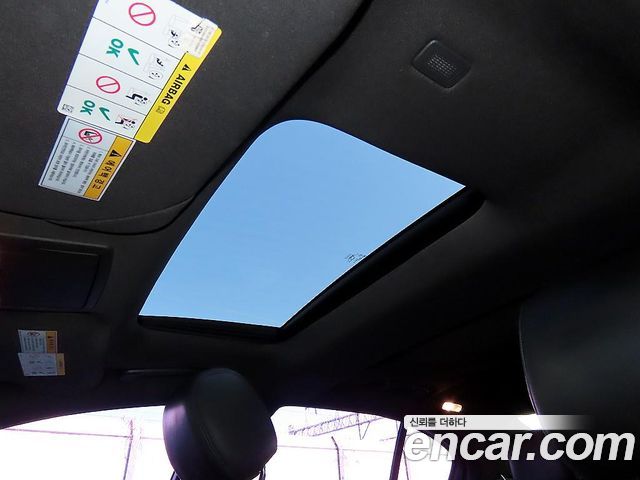 Lincoln MKS 2014 — photo 17