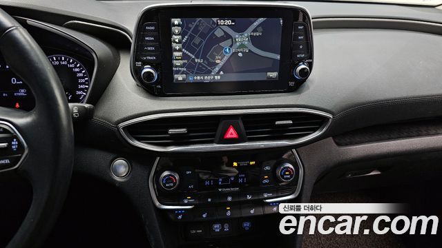Hyundai Santafe 2019 — photo 14