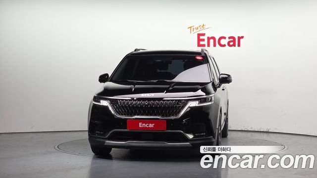 Kia Canival 2023 — photo 3