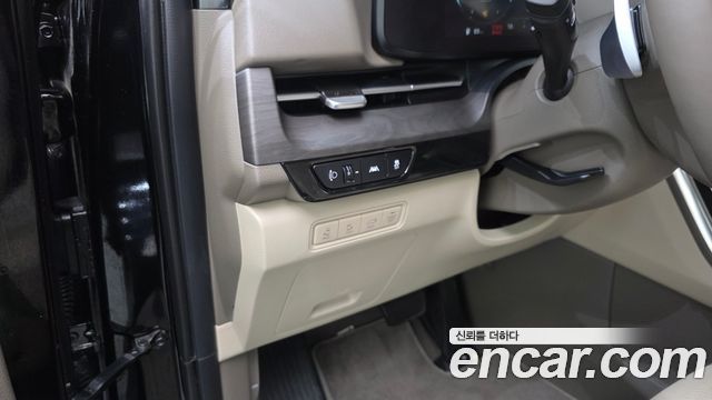 Kia Canival 2023 — photo 15