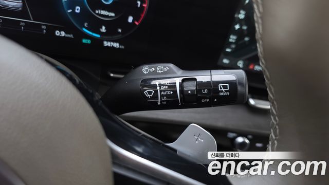 Kia Canival 2023 — photo 16