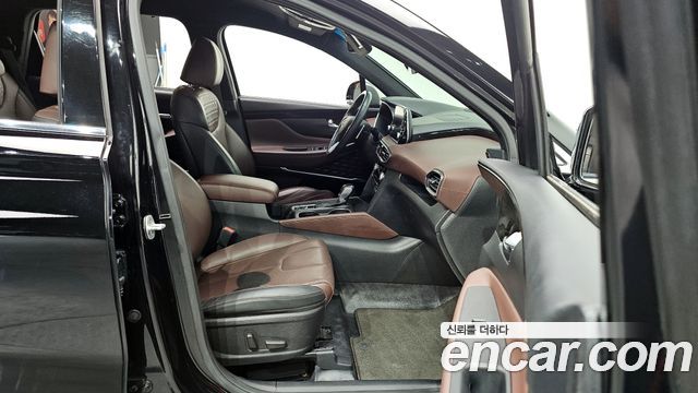 Hyundai Santafe 2019 — photo 11