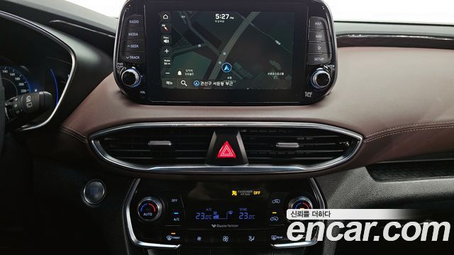 Hyundai Santafe 2019 — photo 14