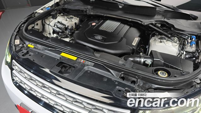 Land Rover Discovery 2017 — photo 6