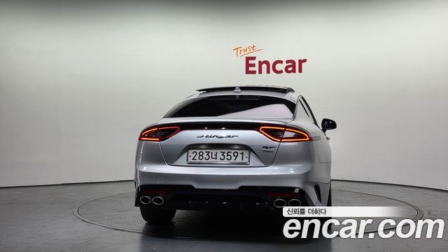 Kia Stinger 2018 — photo 4