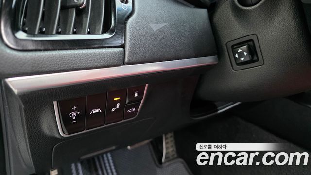 Kia Stinger 2018 — photo 14