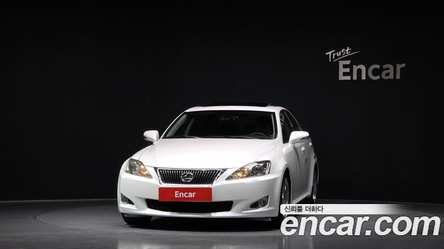 Lexus IS 2010 — photo 3