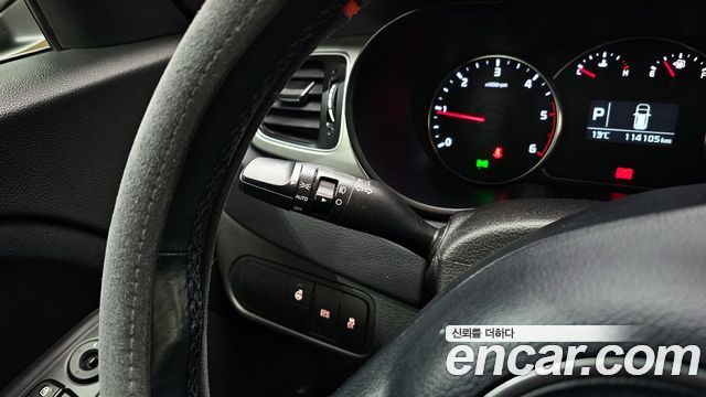 Kia Carens 2018 — photo 18