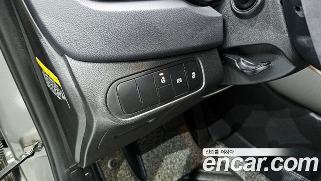 Kia Carens 2018 — photo 19