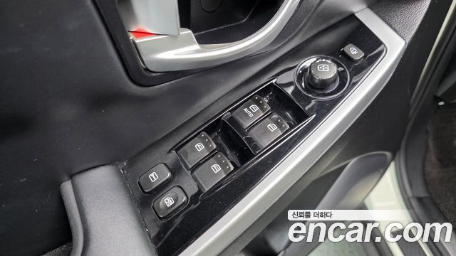 KG Mobility KORANDO 2015 — photo 12