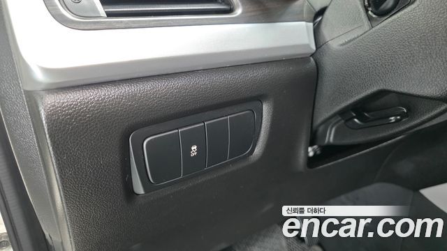 KG Mobility KORANDO 2015 — photo 13