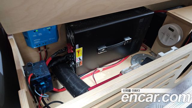 Kia Canival 2011 — photo 13