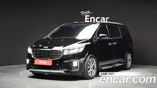 Kia Canival 2020 — photo 1