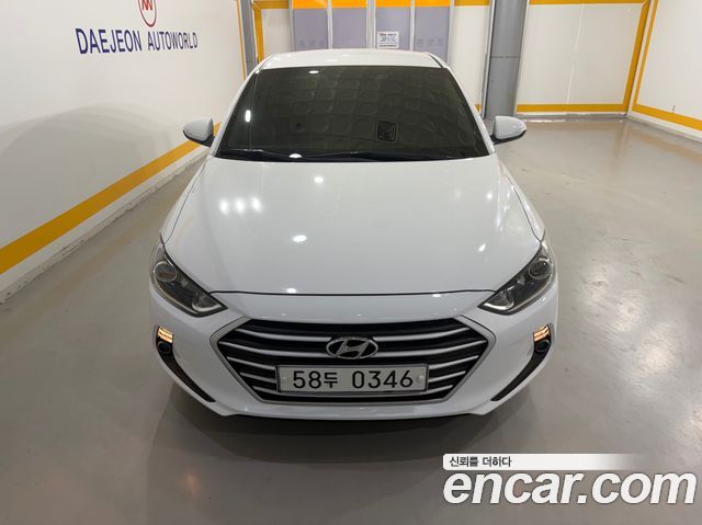 Hyundai AVANTE 2016 — photo 1