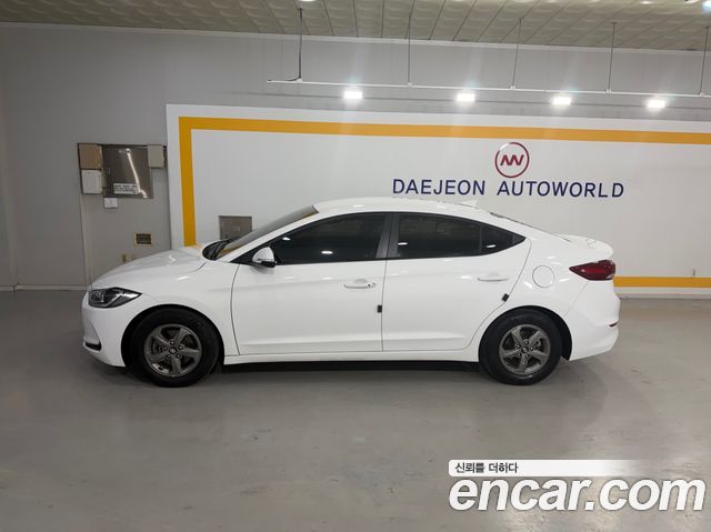 Hyundai AVANTE 2016 — photo 3